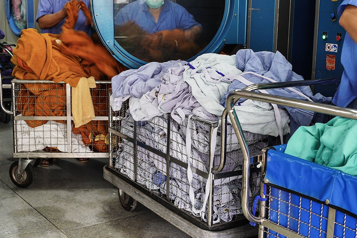 large commercial laundry baskets with wheels